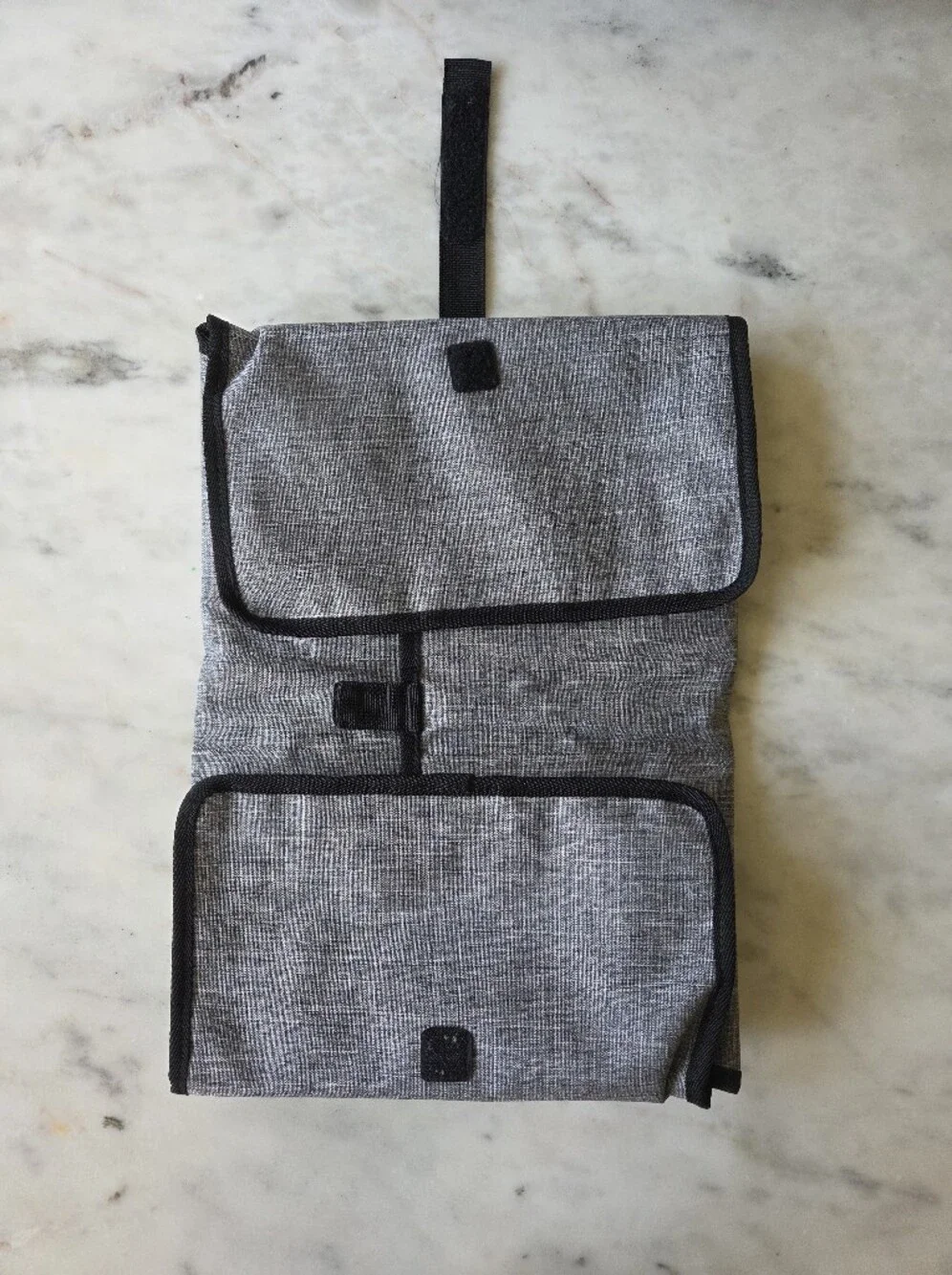 EUC Herschel Grey Travel Duffel Bag/Diaper/Maternity Bag